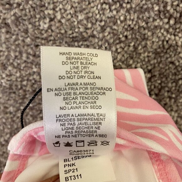 BCBGeneration Women's Convertible Bra Bikini Swimsuit Top Size XS Pink NWT $66 - Picture 10 of 12